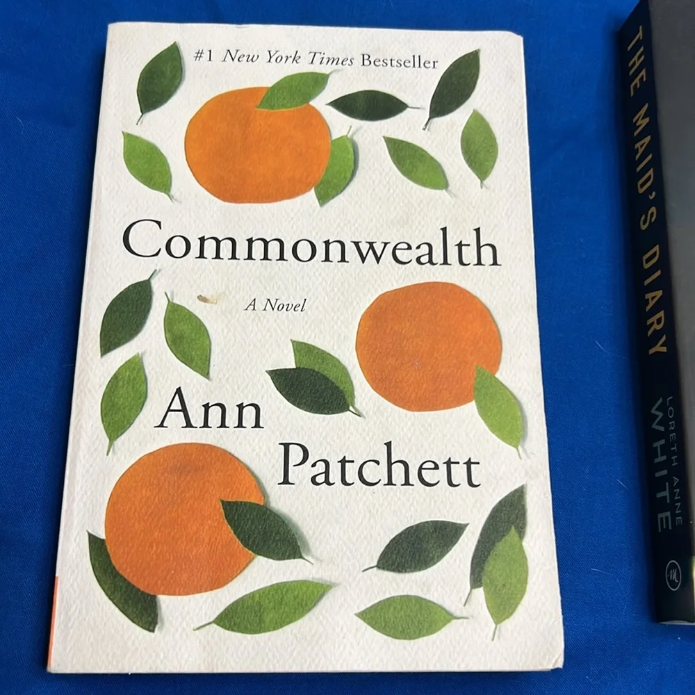 Book bundle. - Picture 2 of 7